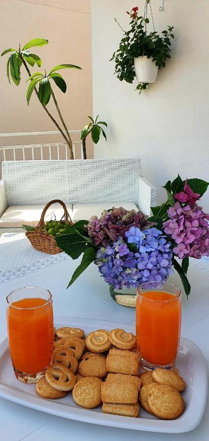 La Casa Di Andreina Hotel มอนเดลโล ภายนอก รูปภาพ