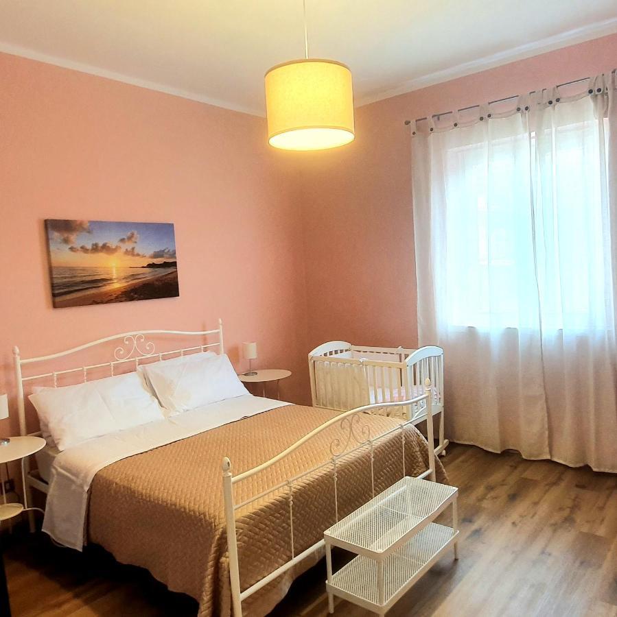 La Casa Di Andreina Hotel มอนเดลโล ภายนอก รูปภาพ